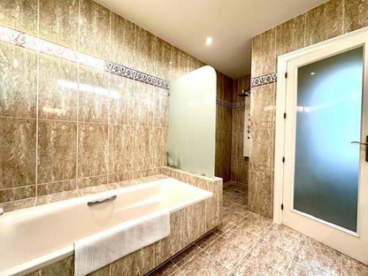 moderno-chalet-en-ciudalcampo-ref-cdc185526