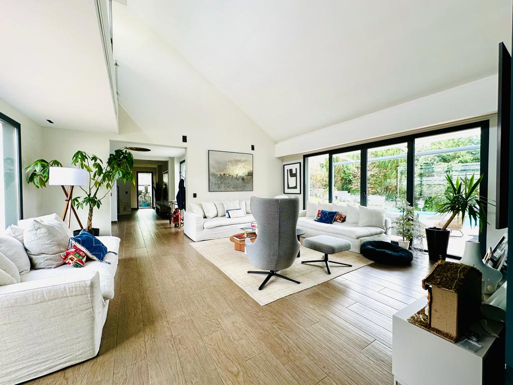 moderno-chalet-en-ciudalcampo-ref-cdc175780