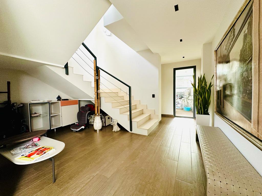 moderno-chalet-en-ciudalcampo-ref-cdc175763