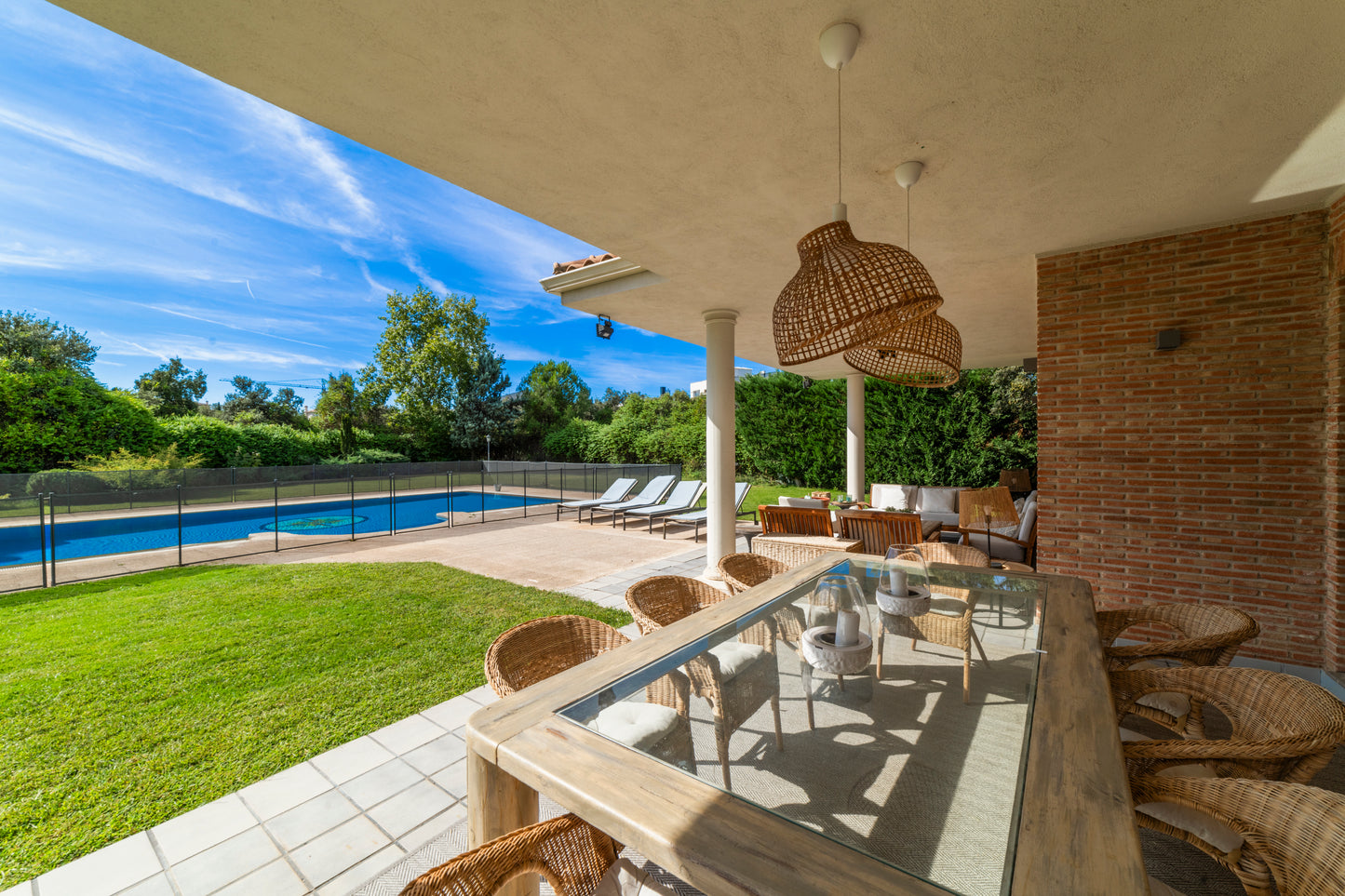 moderno-chalet-en-ciudalcampo-ref-cdc190871