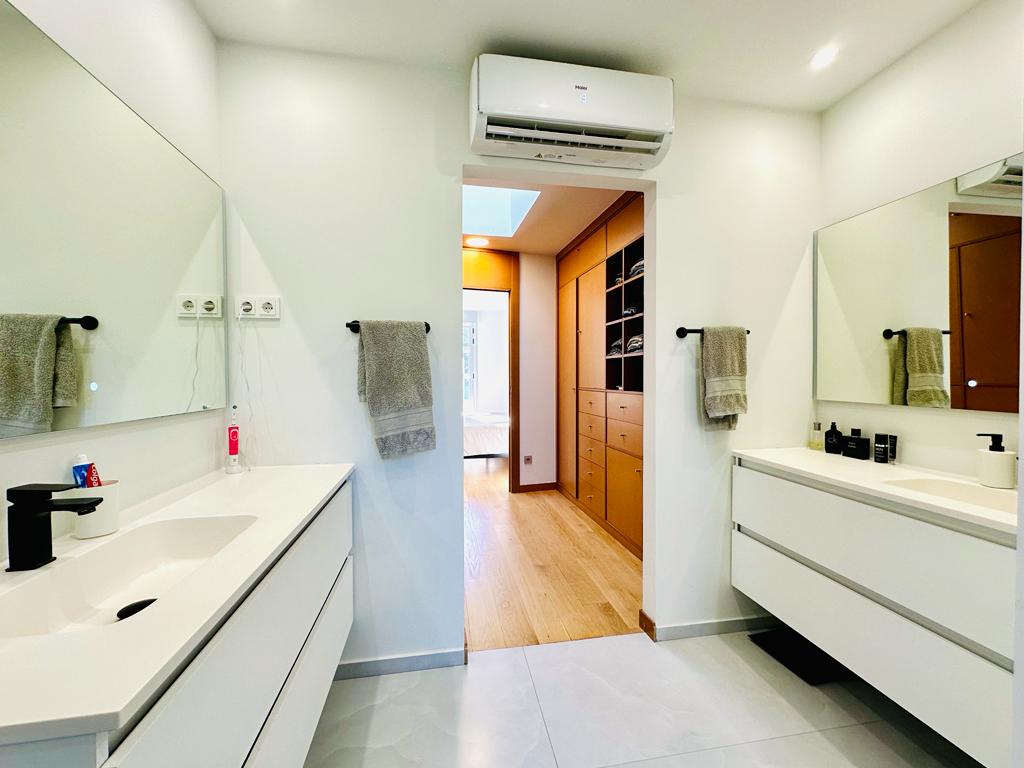 moderno-chalet-en-ciudalcampo-ref-cdc185827