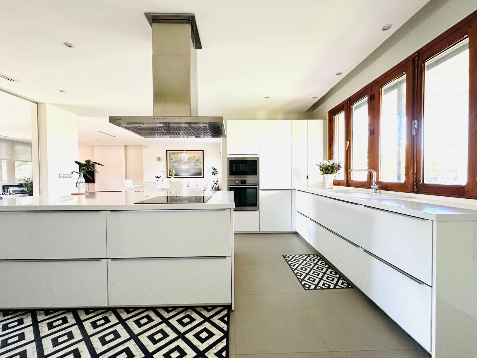 moderno-chalet-en-santo-domingo-ref-st188619
