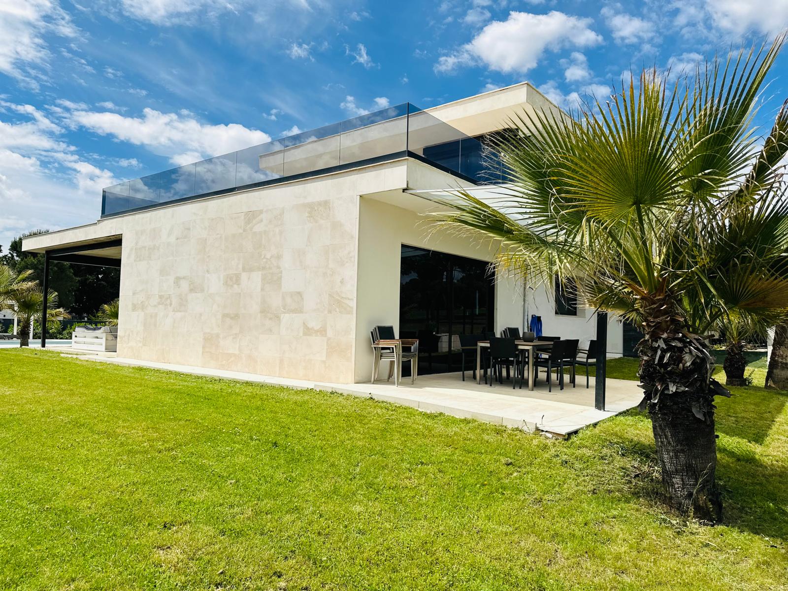 moderno-chalet-en-ciudalcampo-ref-cdc188549