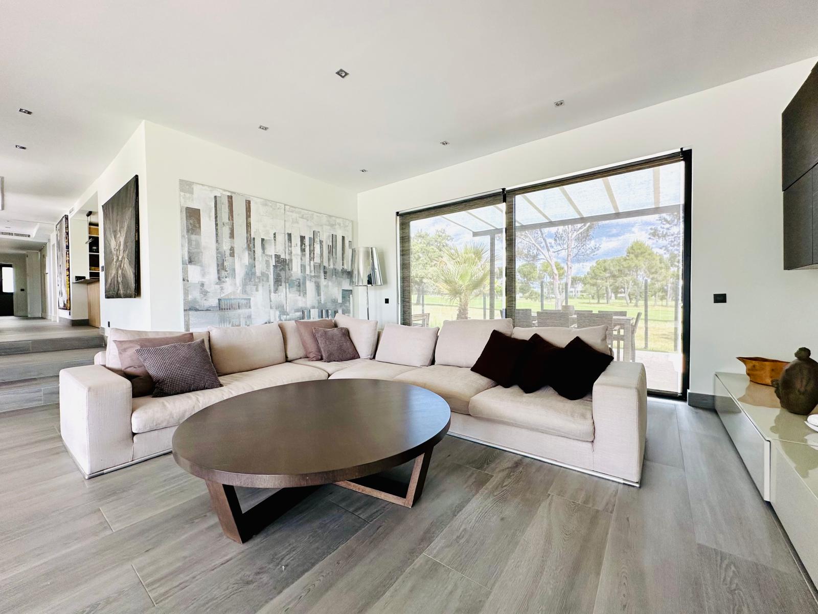 moderno-chalet-en-ciudalcampo-ref-cdc188510