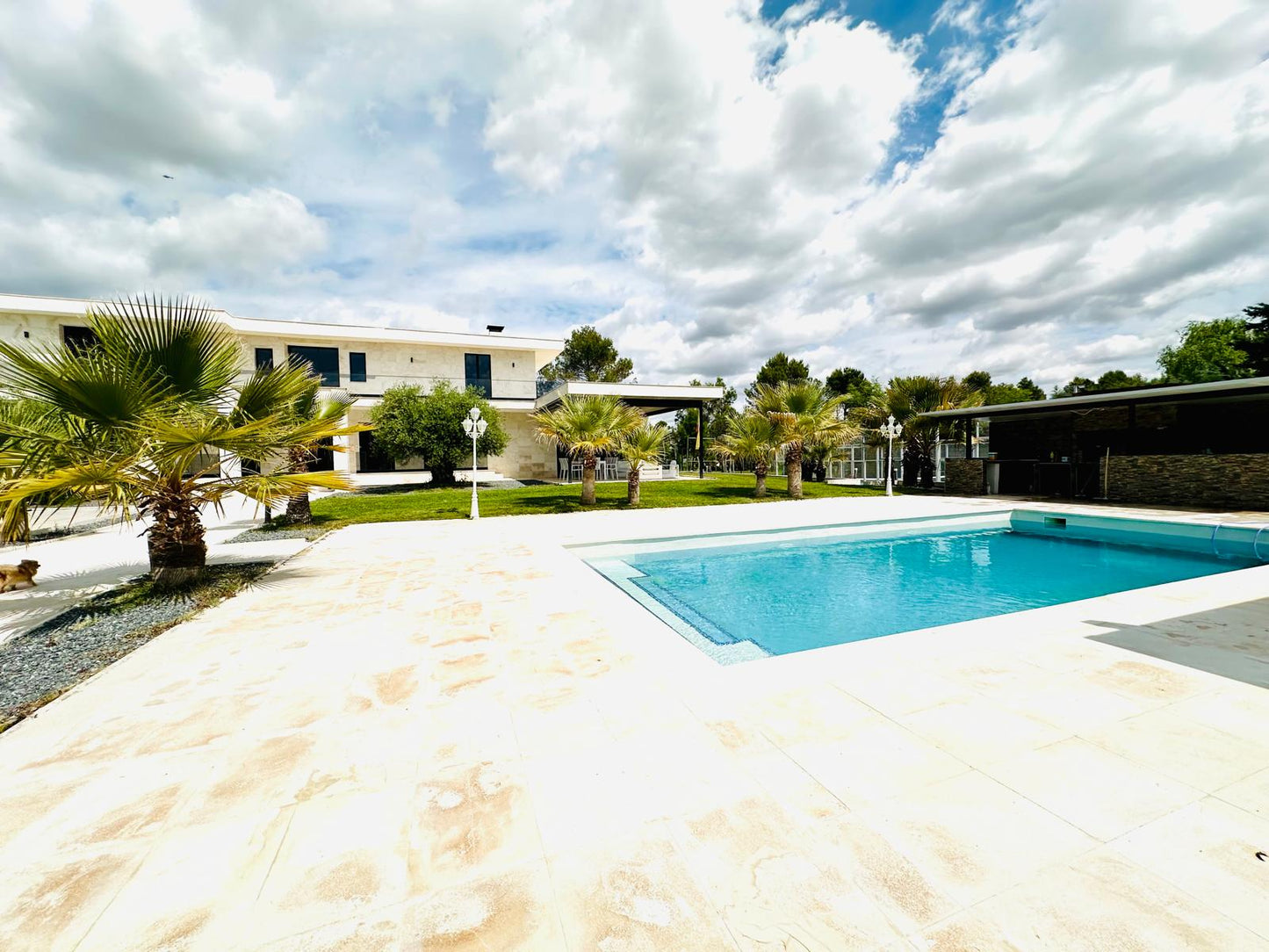 moderno-chalet-en-ciudalcampo-ref-cdc188546