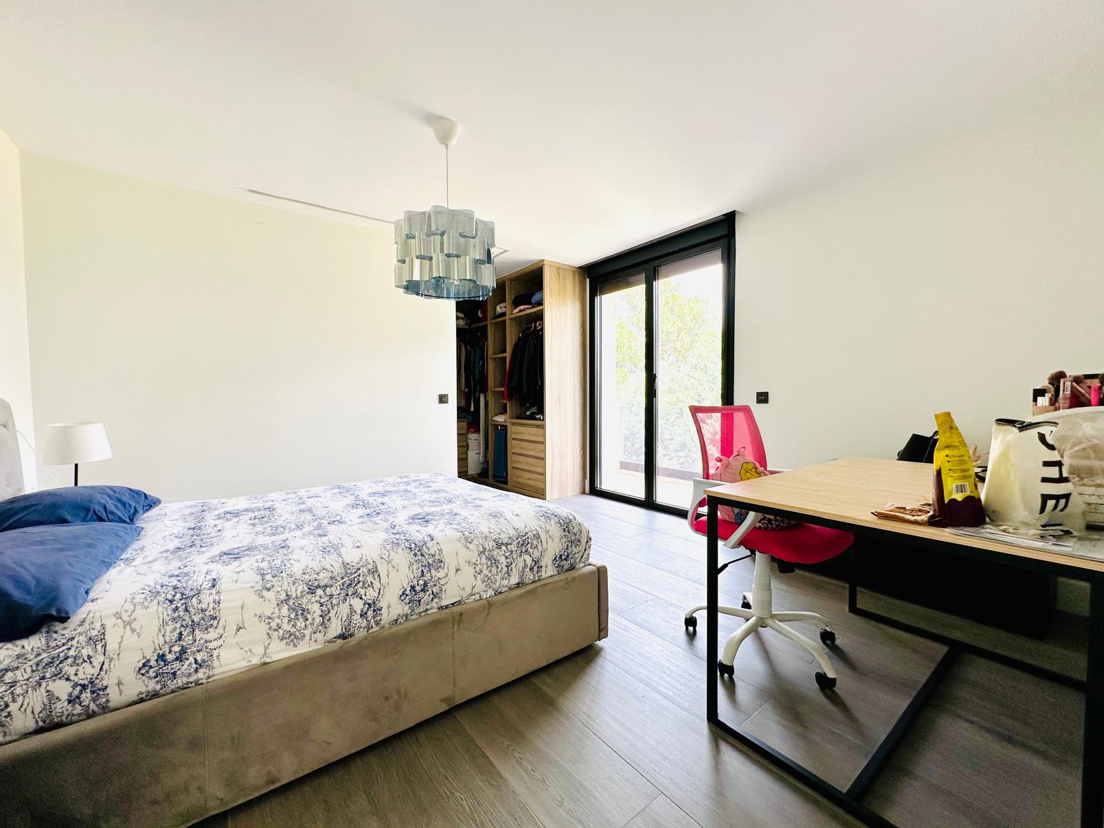 moderno-chalet-en-ciudalcampo-ref-cdc188536