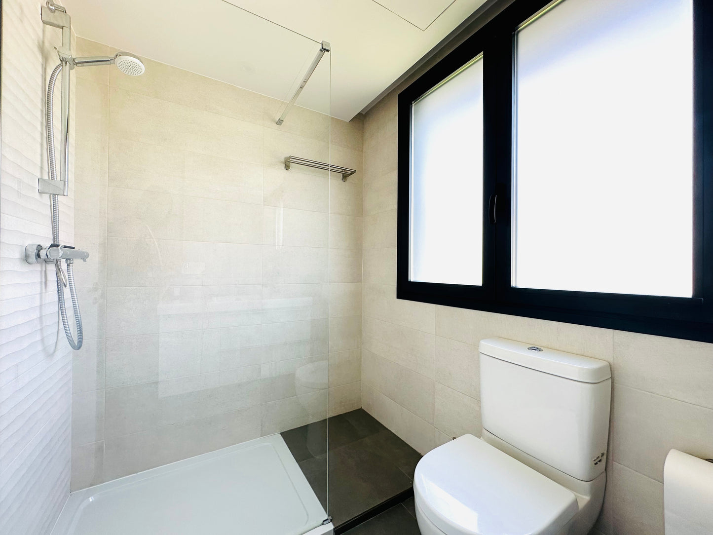 moderno-chalet-en-fuente-del-fresno-ref-aff190231