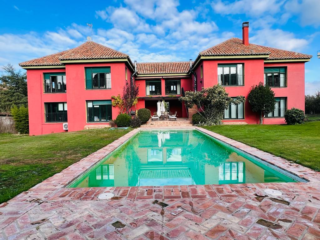 moderno-chalet-en-ciudalcampo-ref-cdc180471