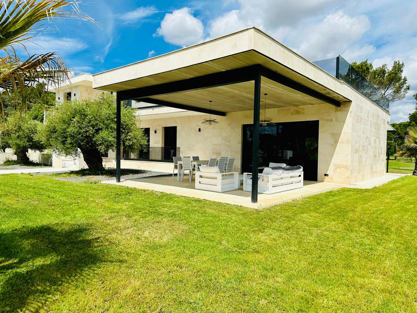 moderno-chalet-en-ciudalcampo-ref-cdc188544