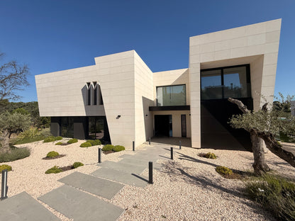 Moderno Chalet en Ciudalcampo (Ref. ACD1704)