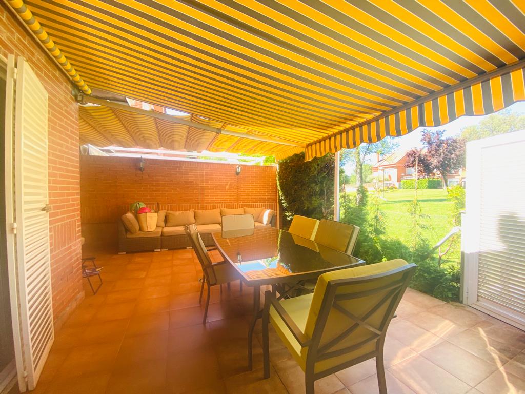 Casa o chalet independiente en venta en Ciudalcampo(Ref. CDC1627)
