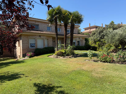 Casa o chalet independiente en venta en Ciudalcampo(Ref.CDC1984)