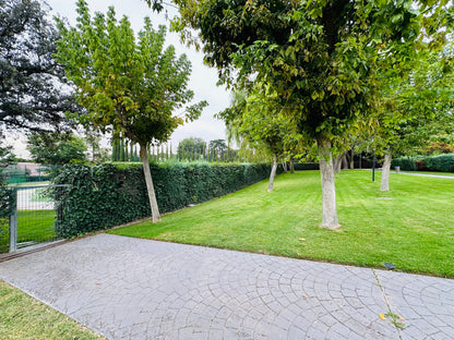 Moderno Chalet en La Moraleja (Ref. AM1688)