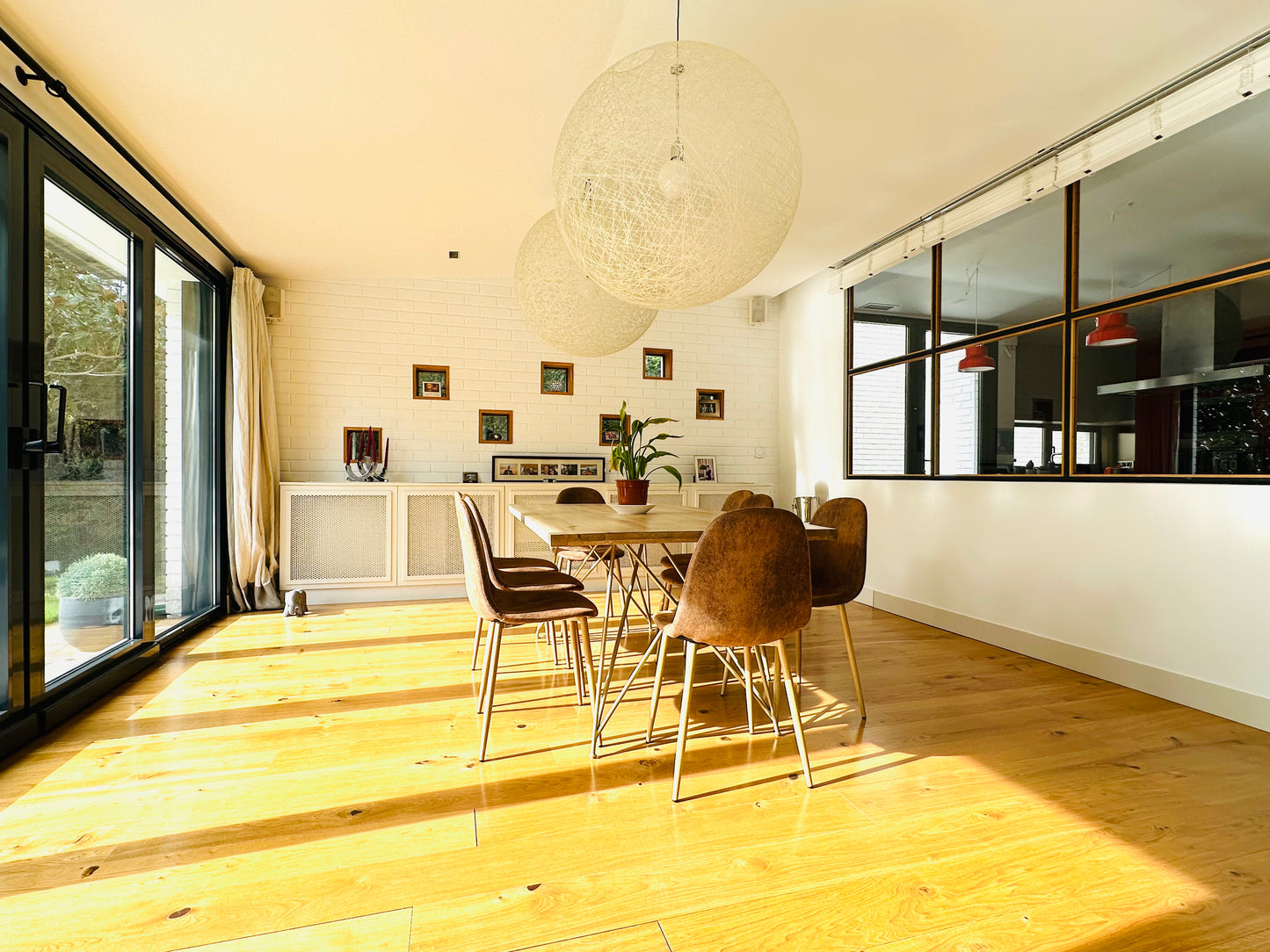 Moderno Chalet en La Moraleja (Ref. AM1688)