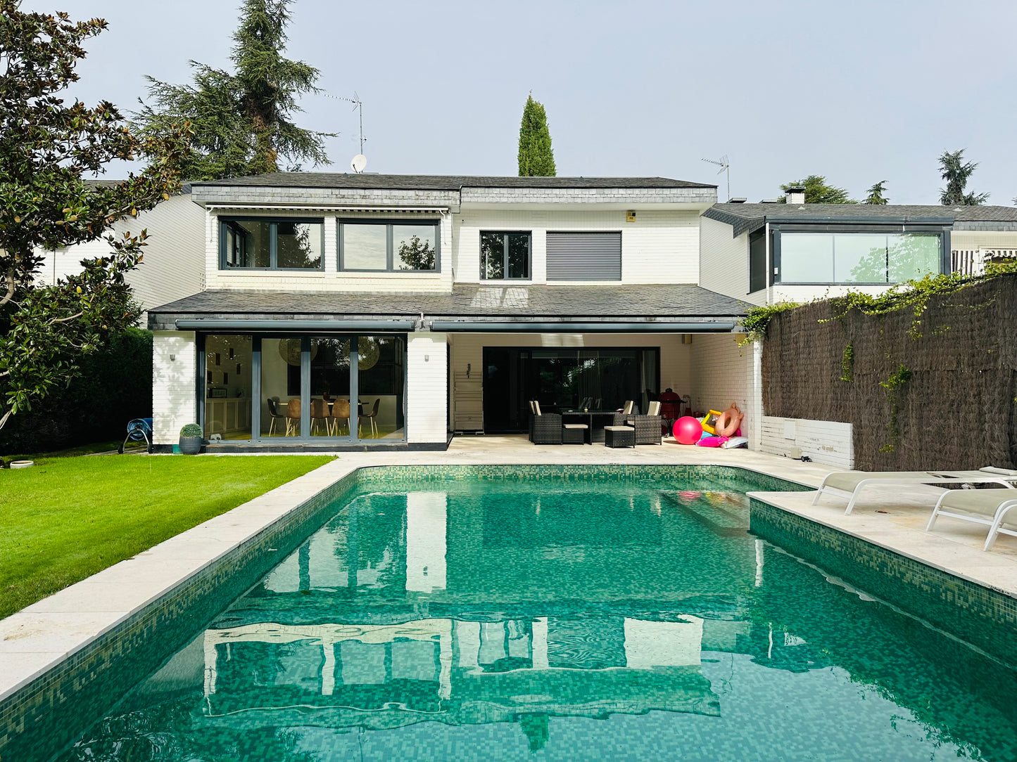 Moderno Chalet en La Moraleja (Ref. AM1688)