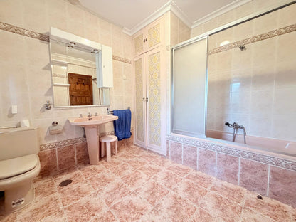 Casa o chalet independiente en venta en Santo Domingo(Ref. ST1985)