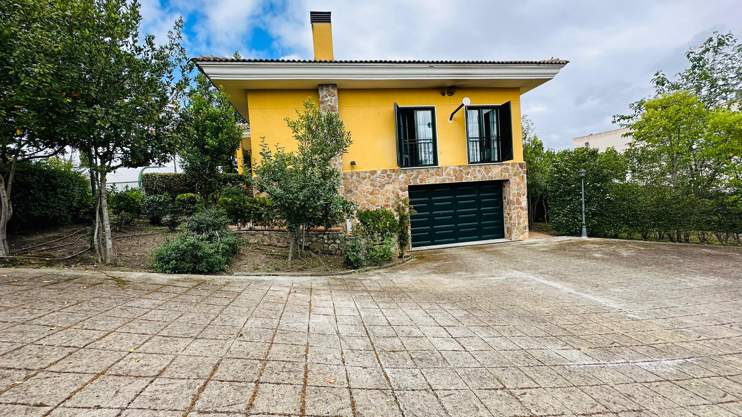 Casa o chalet independiente en venta en Ciudalcampo(Ref.CDC1838)